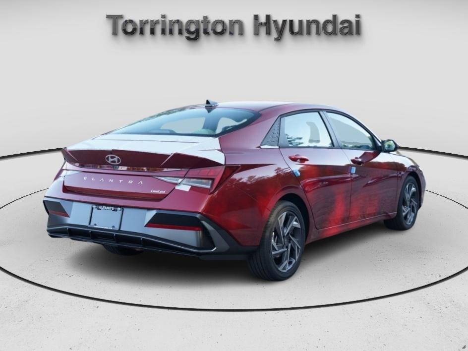2025 Hyundai Elantra Limited photo 6