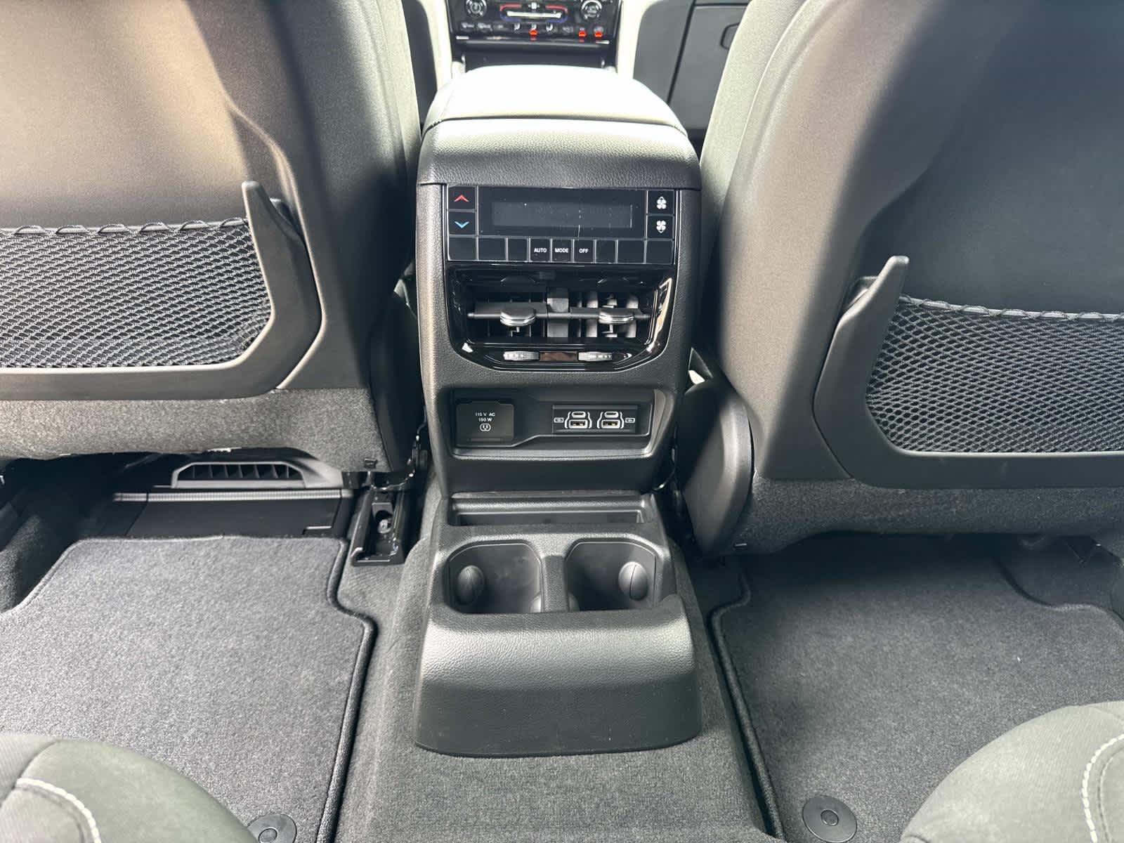 2025 Jeep Grand Cherokee Laredo X photo 28