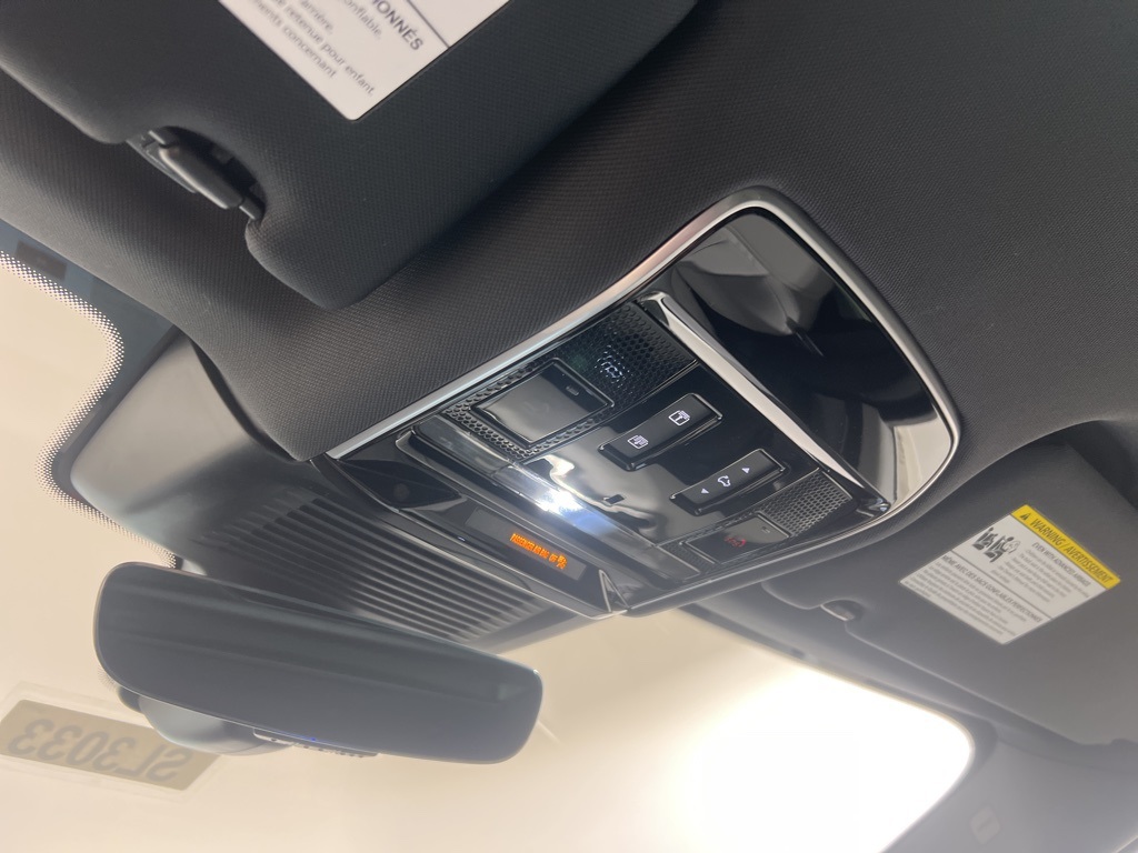 2025 Land Rover Range Rover Sport SE photo 17