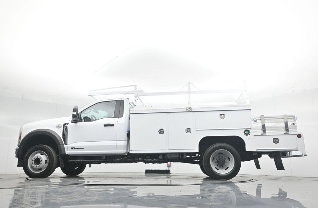 2025 Ford F-450 photo 51