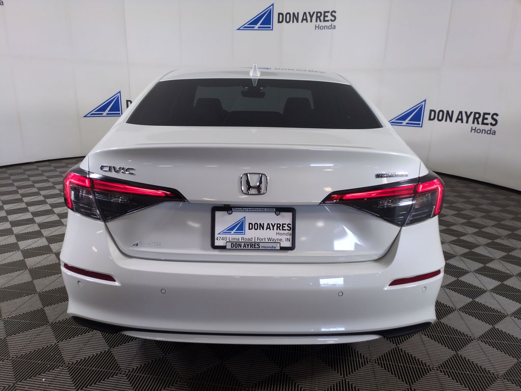 2023 Honda Civic Touring photo 4