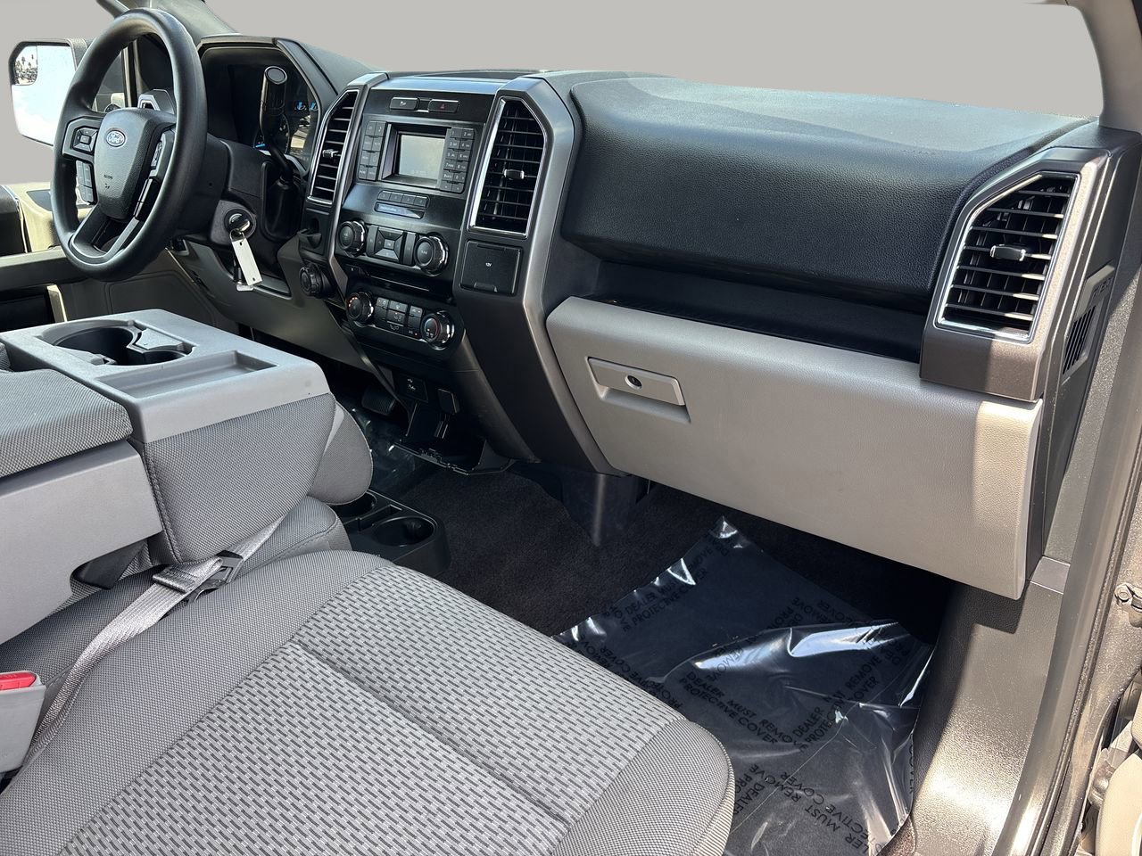 2016 Ford F-150 XLT photo 11