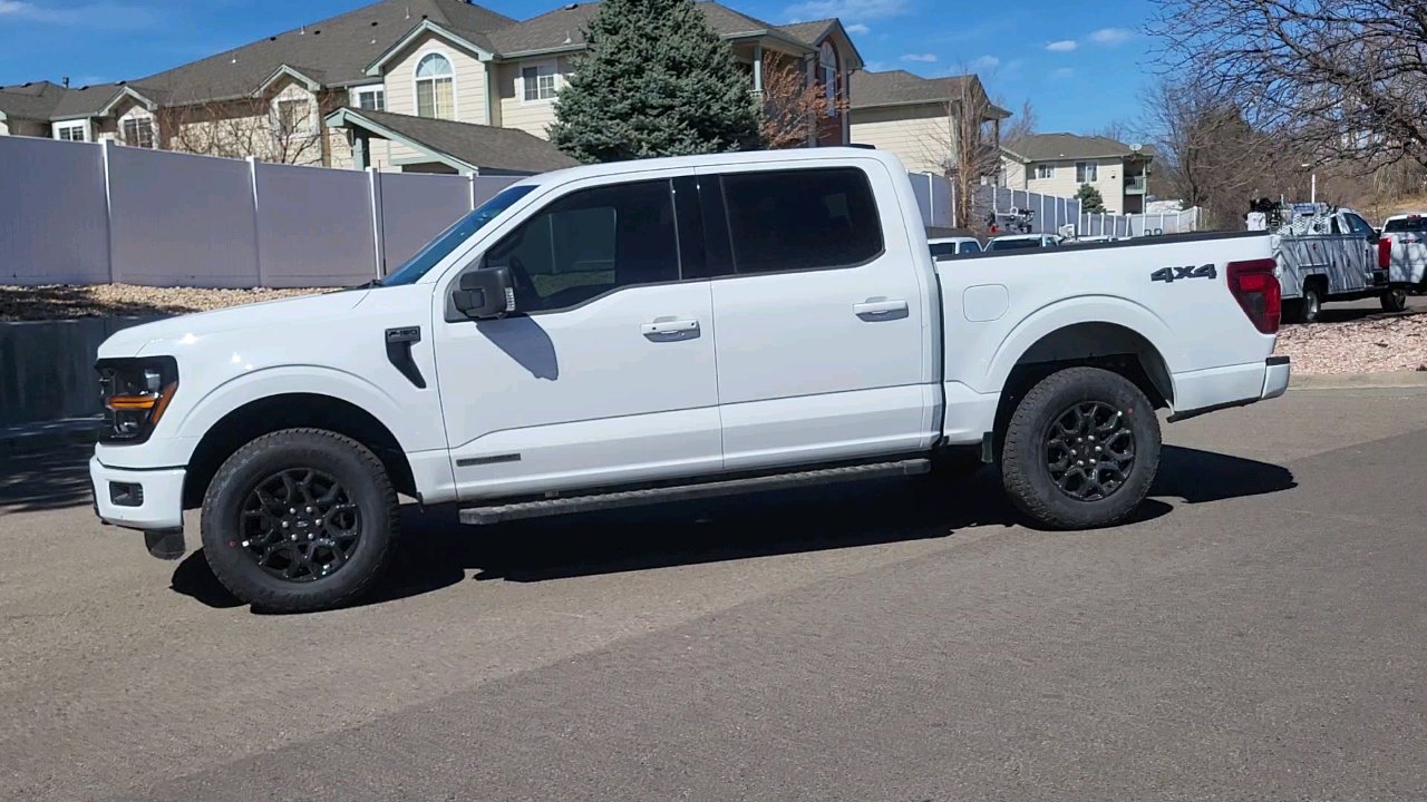 2025 Ford F-150 XLT photo 3