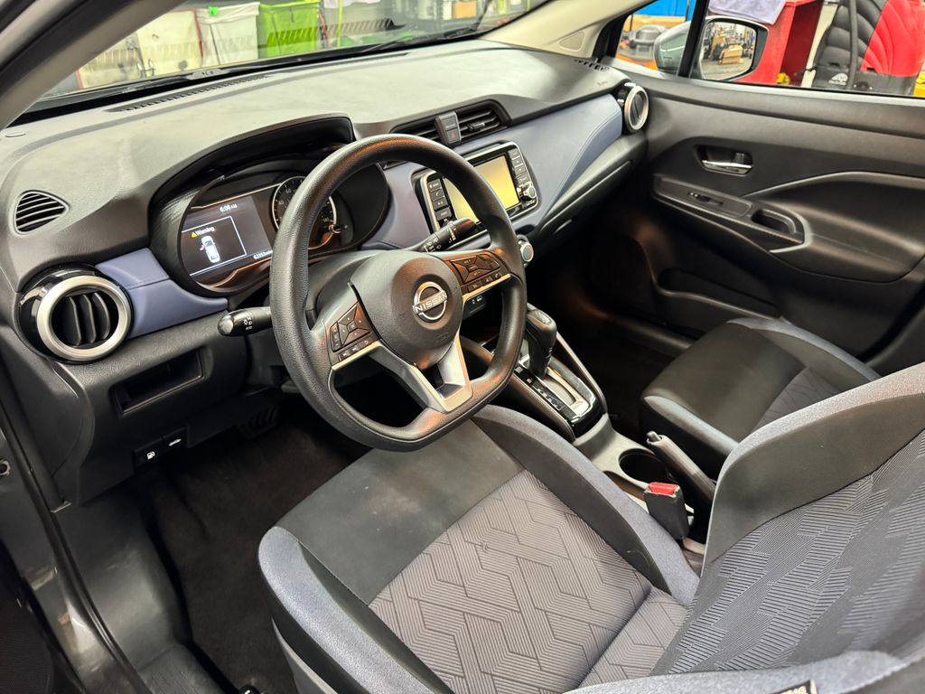 2023 Nissan Versa 1.6 SV photo 10