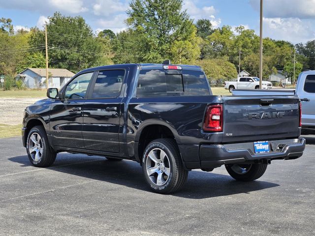 2025 Ram 1500 Tradesman photo 3