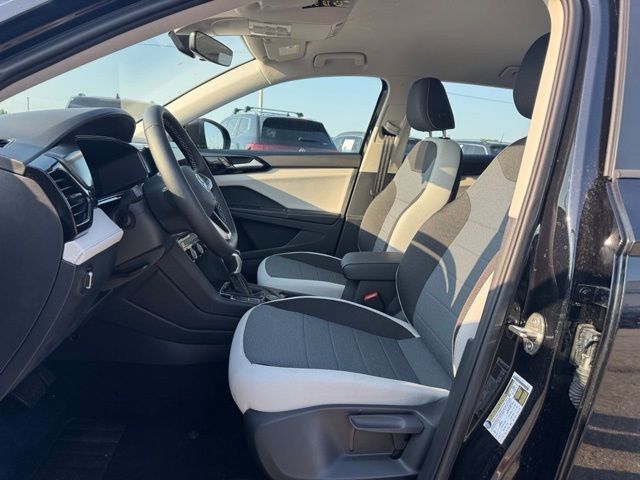 2025 Volkswagen Taos S photo 15