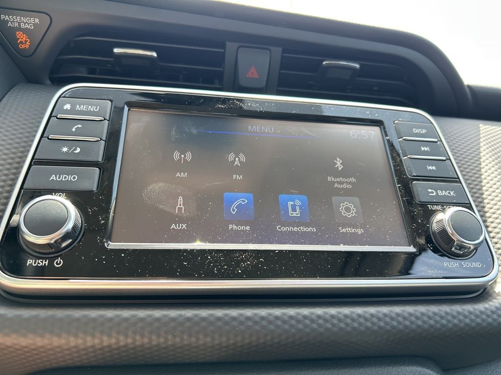 2025 Nissan Kicks Play S photo 24
