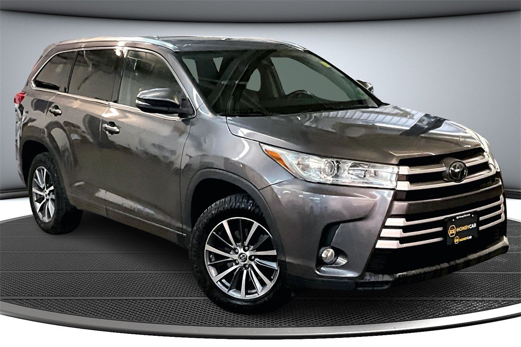 2018 Toyota Highlander XLE's photo