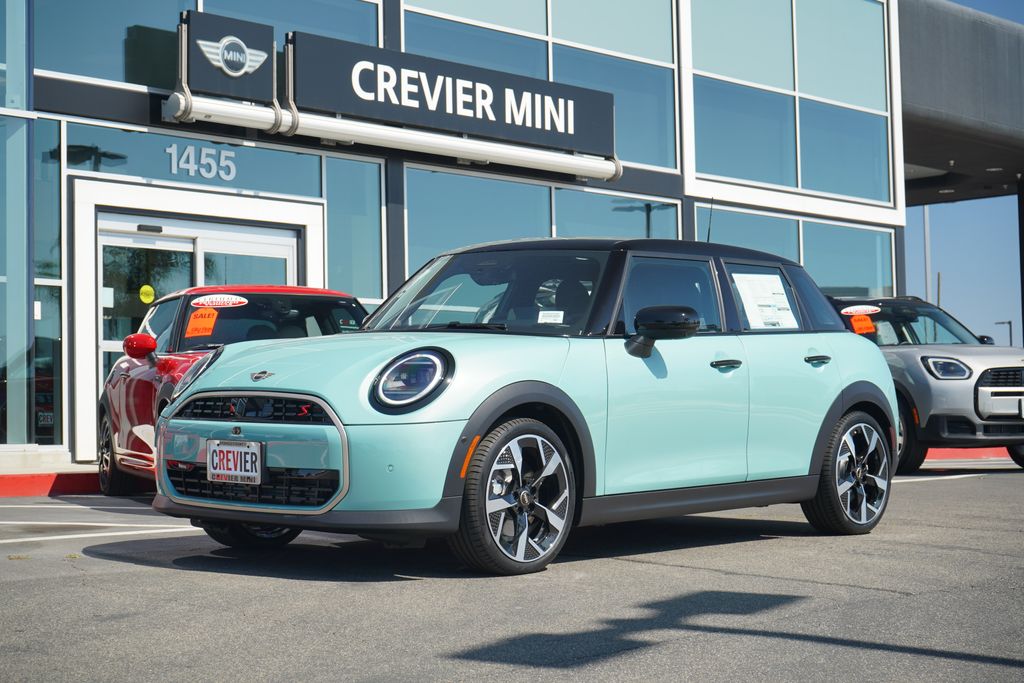 2026 MINI Hardtop 4 Door S's photo