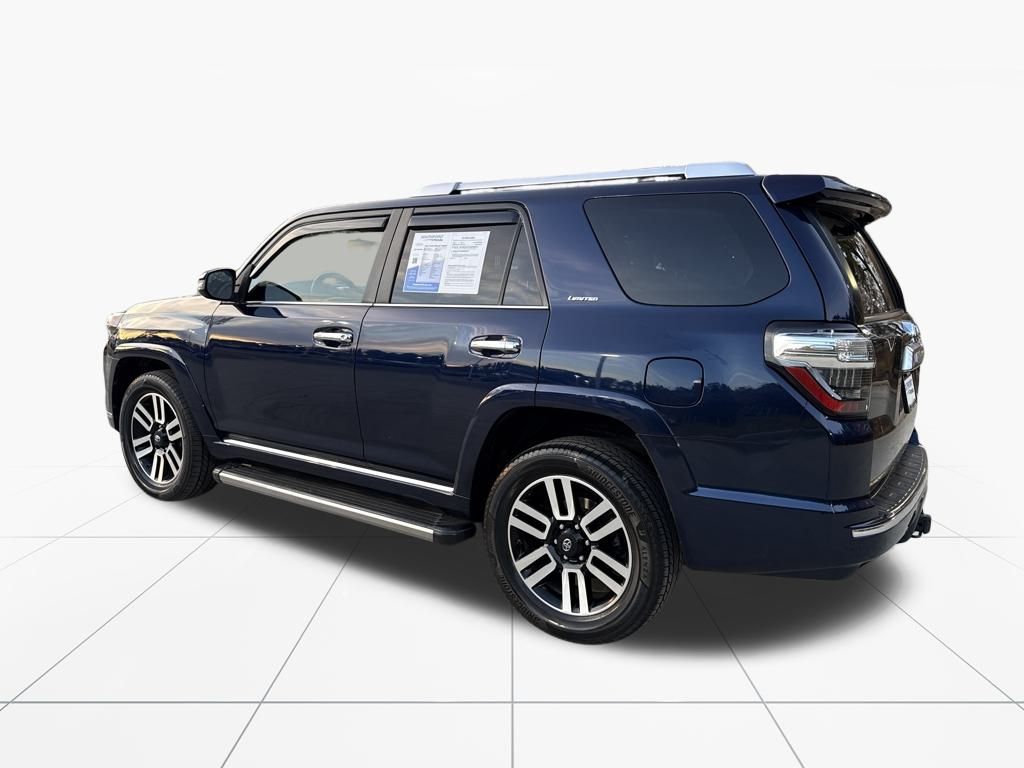 2016 Toyota 4Runner Limited photo 4