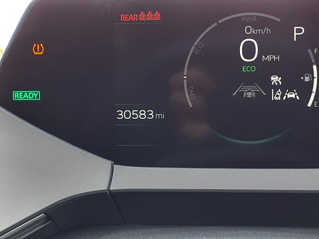 2024 Toyota Prius Limited photo 3