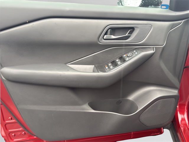 2026 Nissan Rogue S photo 16
