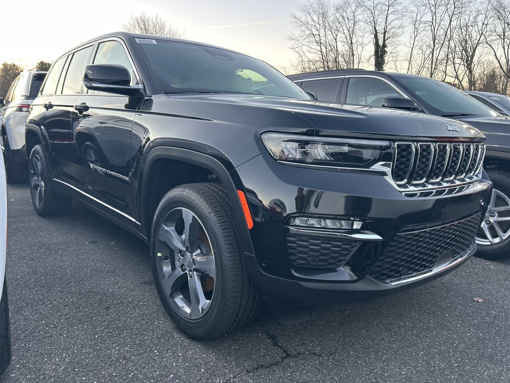 2025 Jeep Grand Cherokee Limited's photo