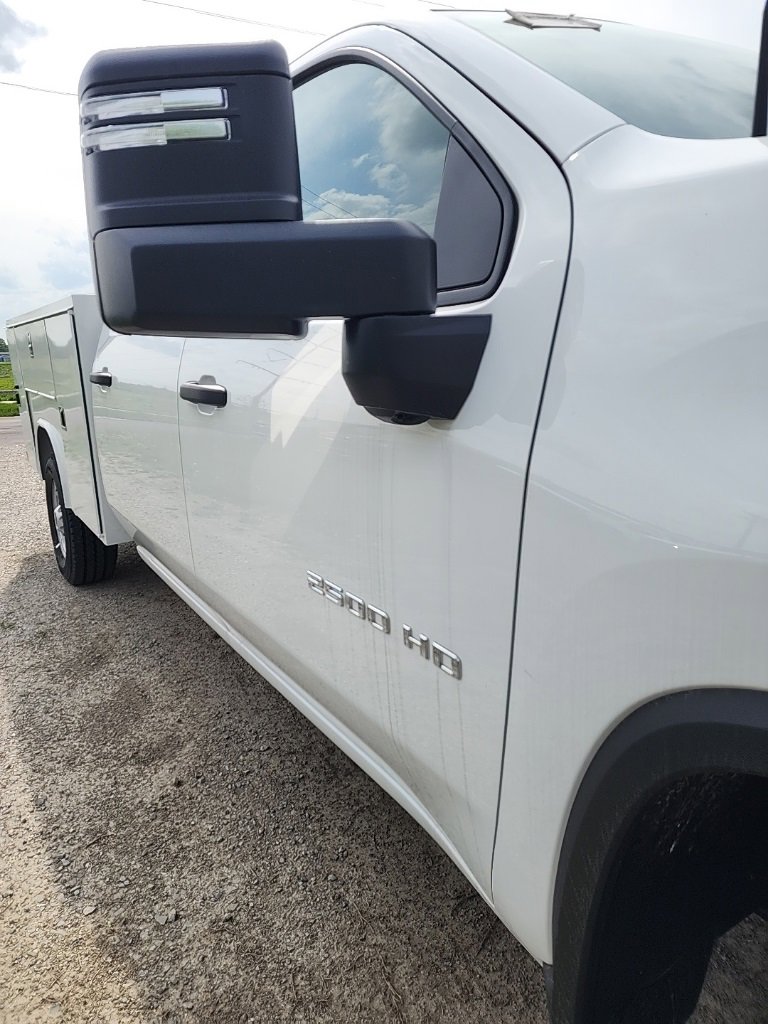 2024 Chevrolet Silverado 2500HD photo 4
