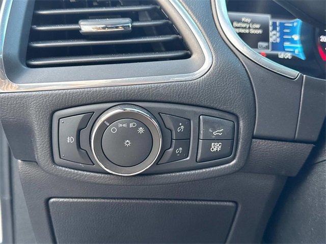 2020 Ford Edge ST photo 28