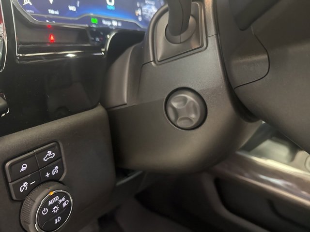 2025 Chevrolet Silverado 1500 LTZ photo 10