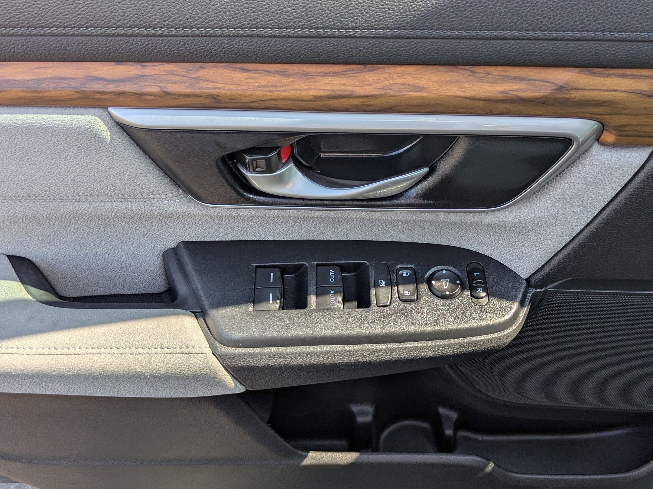 2020 Honda CR-V EX photo 2