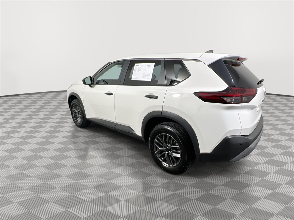 2023 Nissan Rogue S photo 4