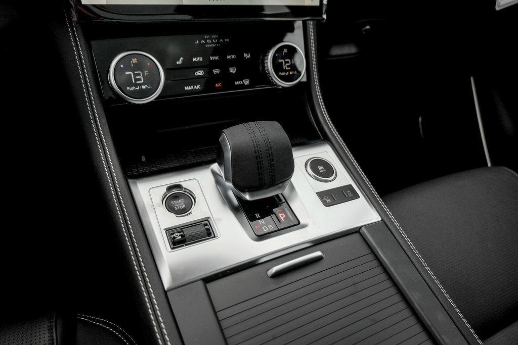 2026 Jaguar F-PACE P250 R-Dynamic S photo 14