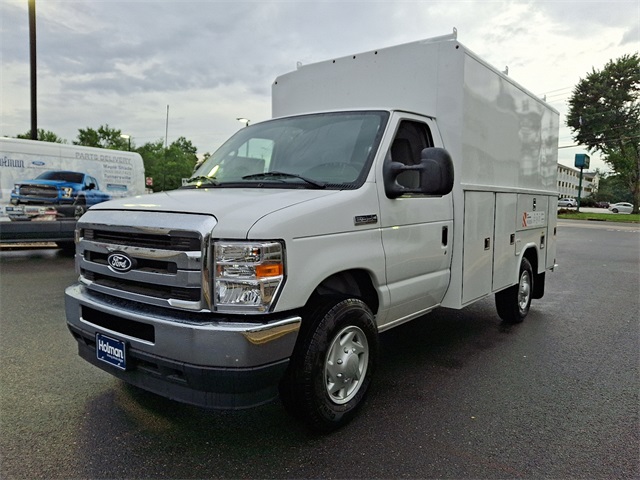2026 Ford E-350 Base photo 3