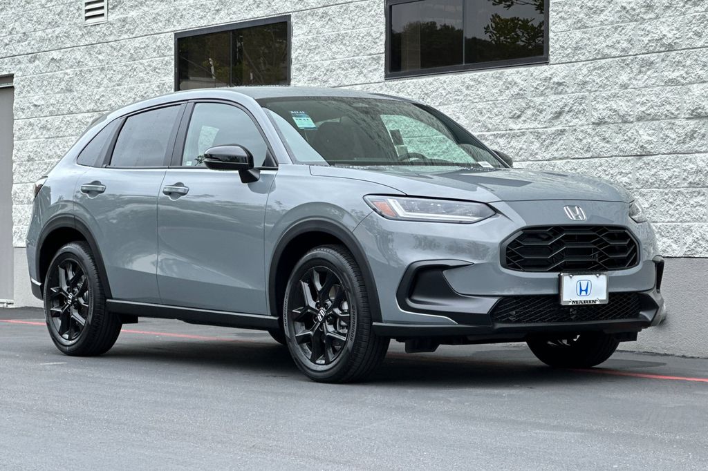 2025 Honda HR-V Sport photo 2