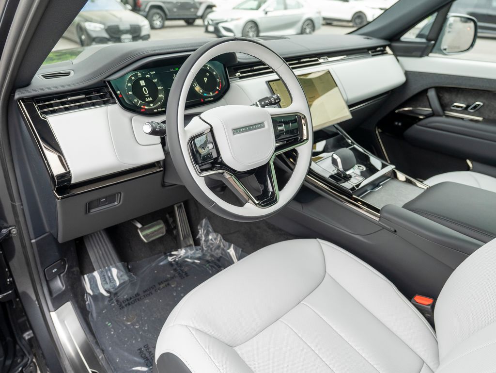 2025 Land Rover Range Rover Sport SE photo 11