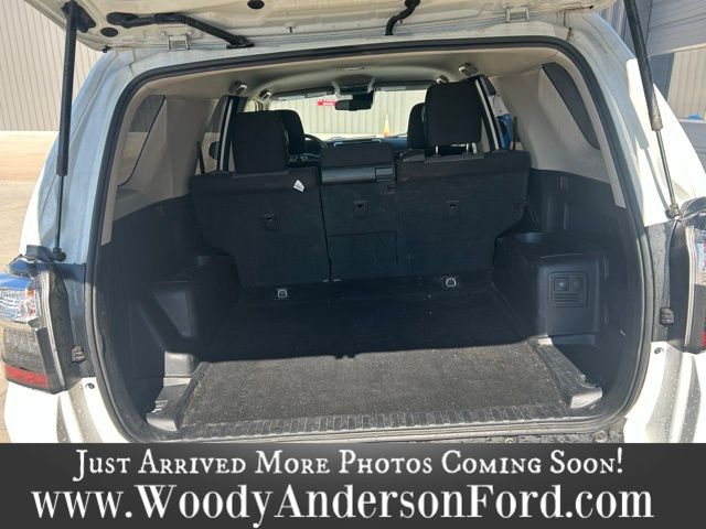 2021 Toyota 4Runner SR5 photo 5
