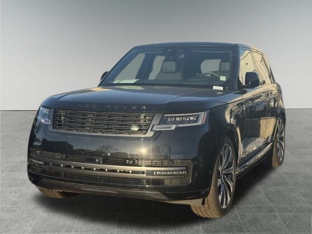 2025 Land Rover Range Rover SE's photo
