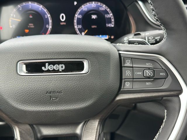 2025 Jeep Grand Cherokee Limited photo 19