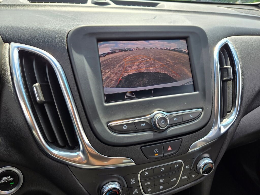2022 Chevrolet Equinox LT photo 23