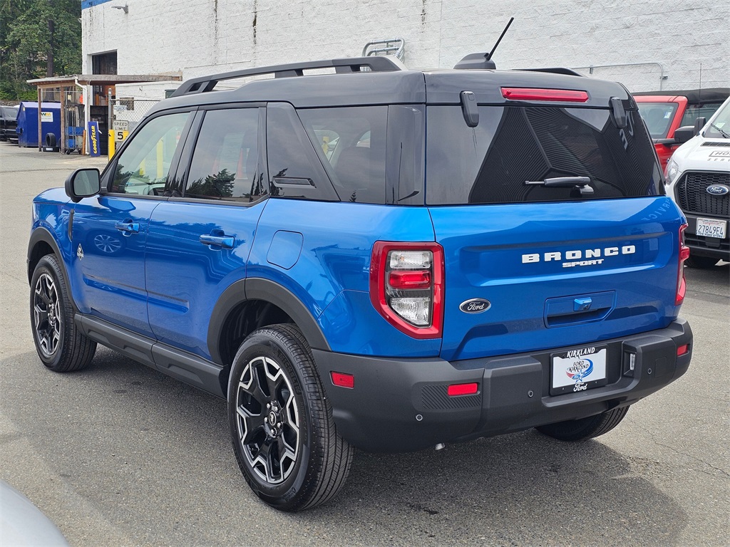 2025 Ford Bronco Sport Outer Banks photo 5