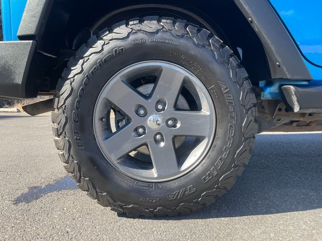 2010 Jeep Wrangler Unlimited Islander photo 8