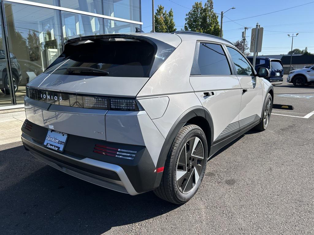 2025 Hyundai Ioniq 5 SEL photo 6