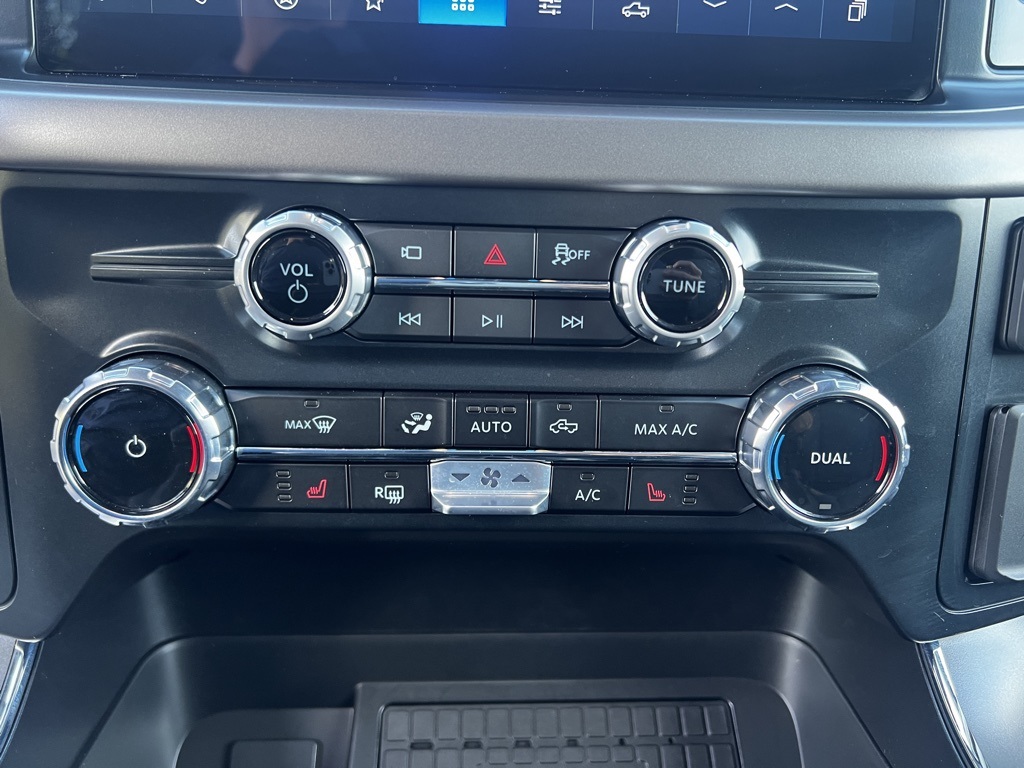2025 Ford F-150 XLT photo 12