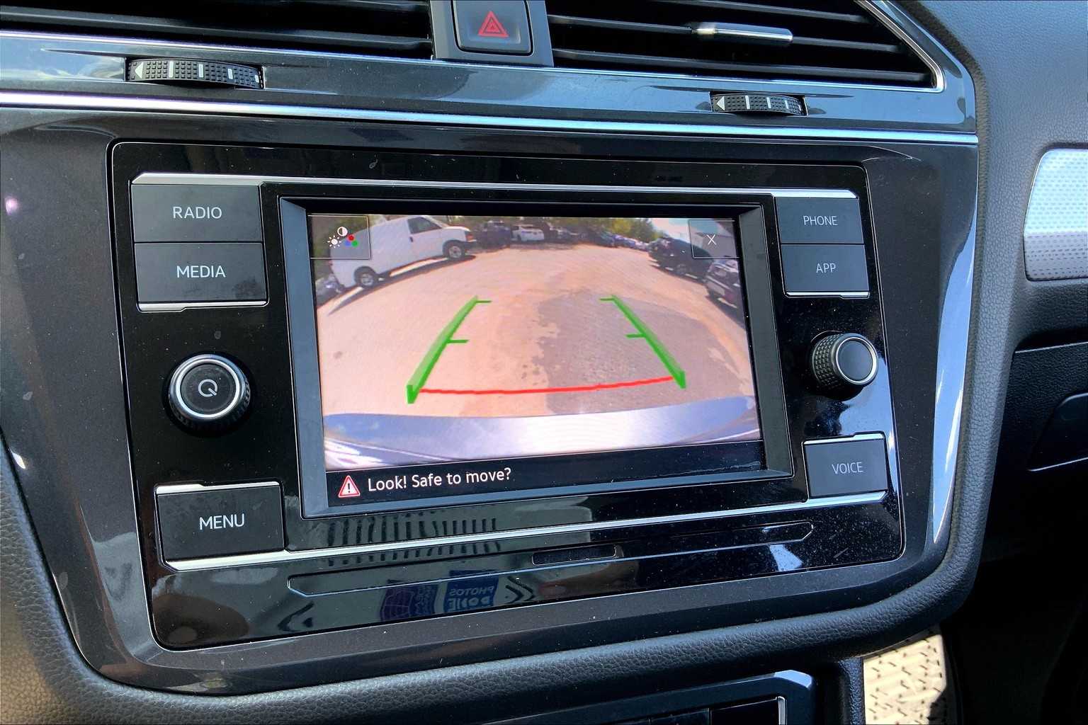 2023 Volkswagen Tiguan S photo 24