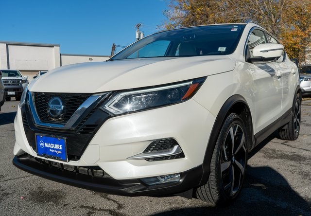 2022 Nissan Rogue Sport SL photo 2
