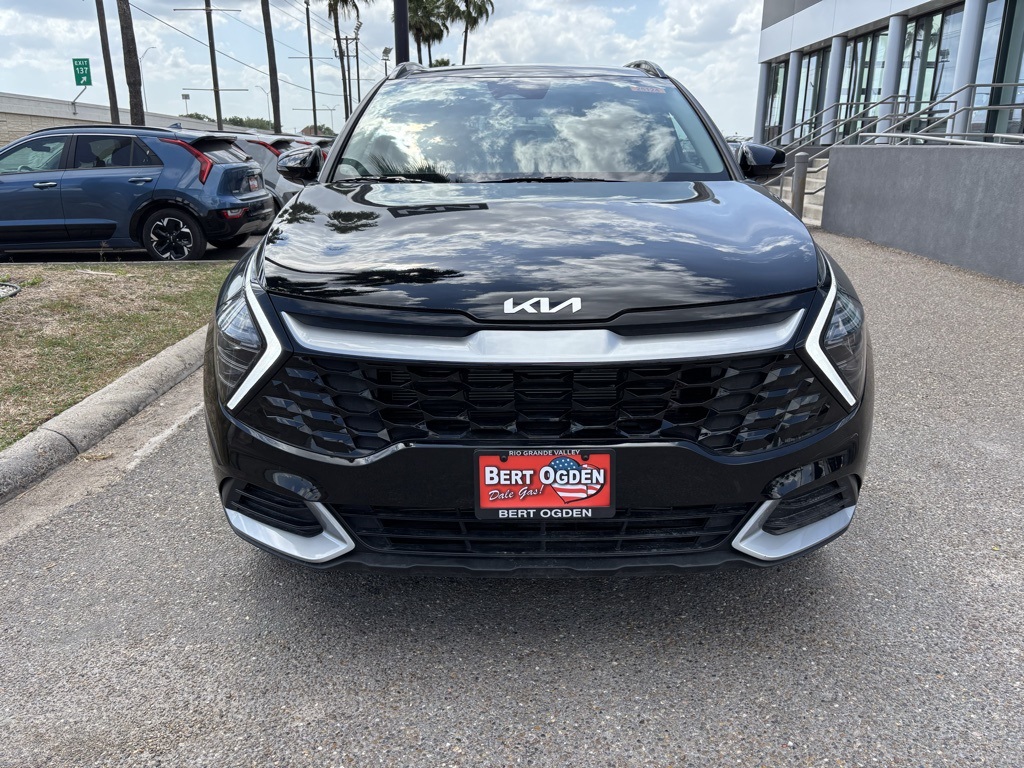 2025 Kia Sportage EX photo 2