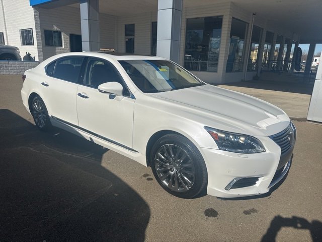 2014 Lexus LS Base's photo