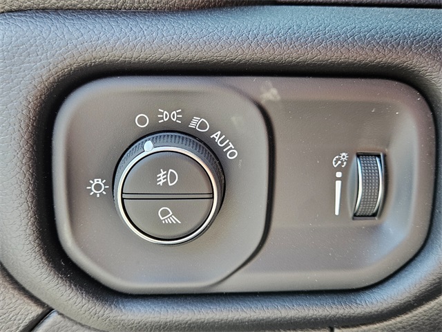 2026 Ram 2500 Big Horn photo 25
