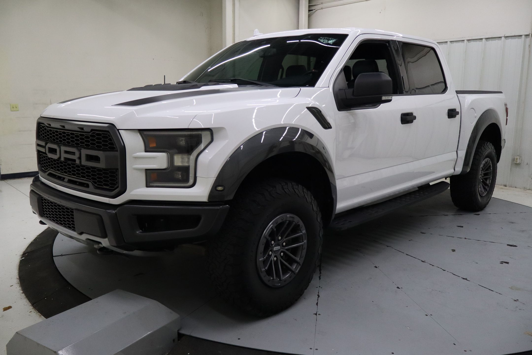 2020 Ford F-150 Raptor photo 5