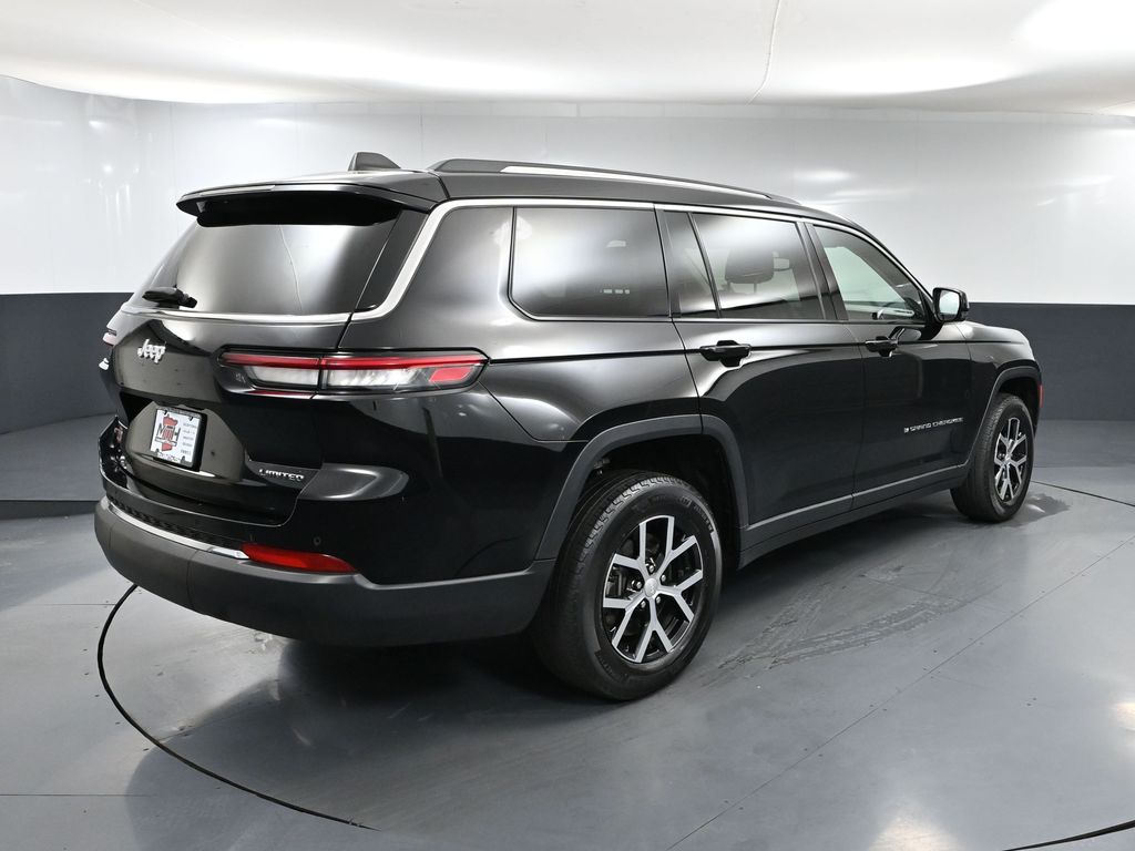 2023 Jeep Grand Cherokee Limited photo 4