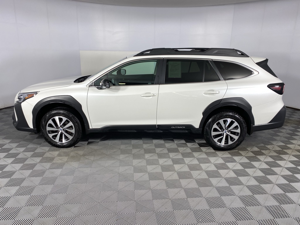 2025 Subaru Outback Premium photo 12