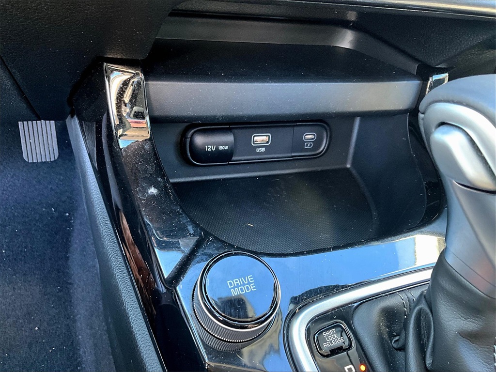 2025 Kia Seltos S photo 25