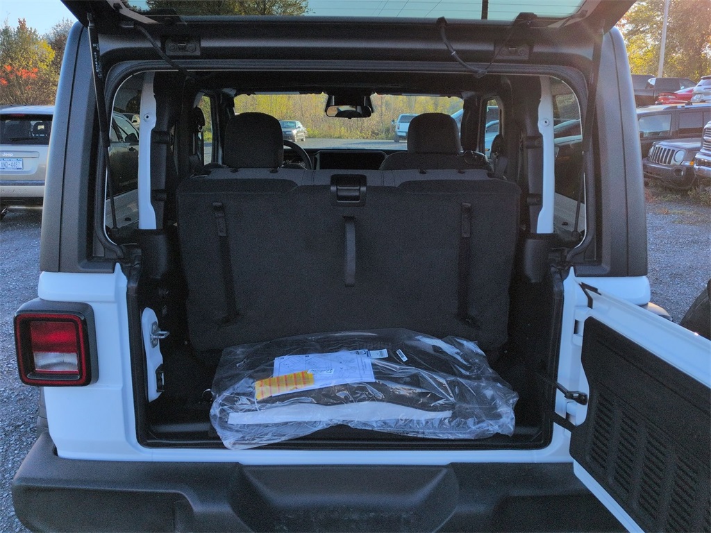 2026 Jeep Wrangler Sport S photo 4