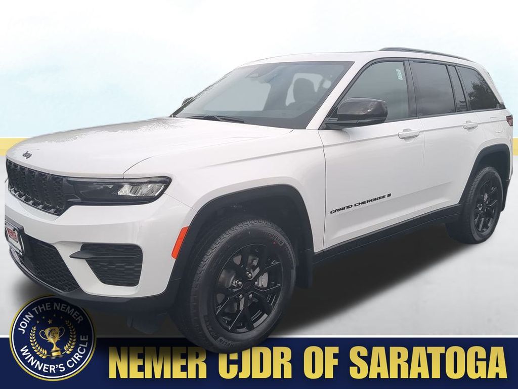 2025 Jeep Grand Cherokee Altitude's photo