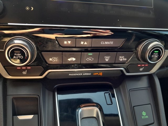 2018 Honda CR-V Touring photo 23