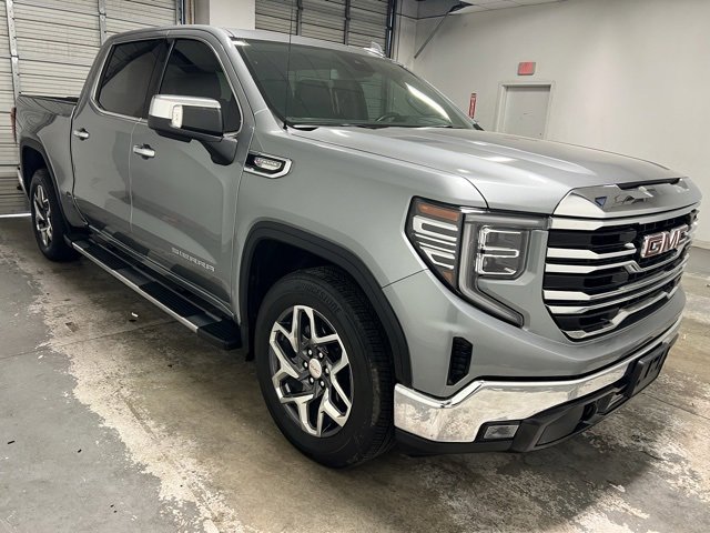 2023 GMC Sierra 1500 SLT's photo