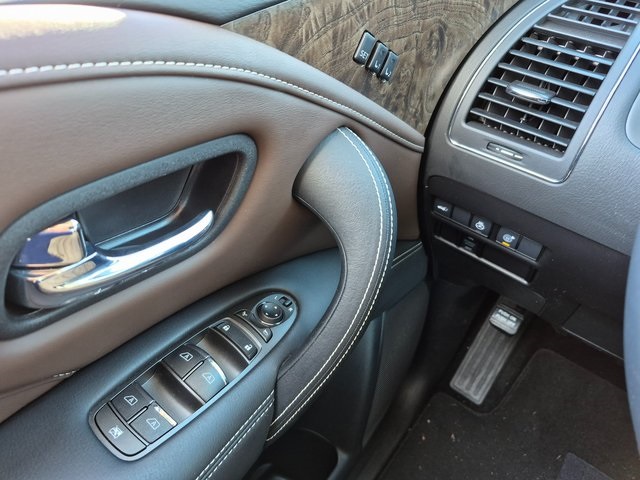 2024 Infiniti QX80 Premium Select photo 14