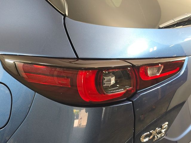2022 Mazda CX-5 2.5 S Preferred photo 13