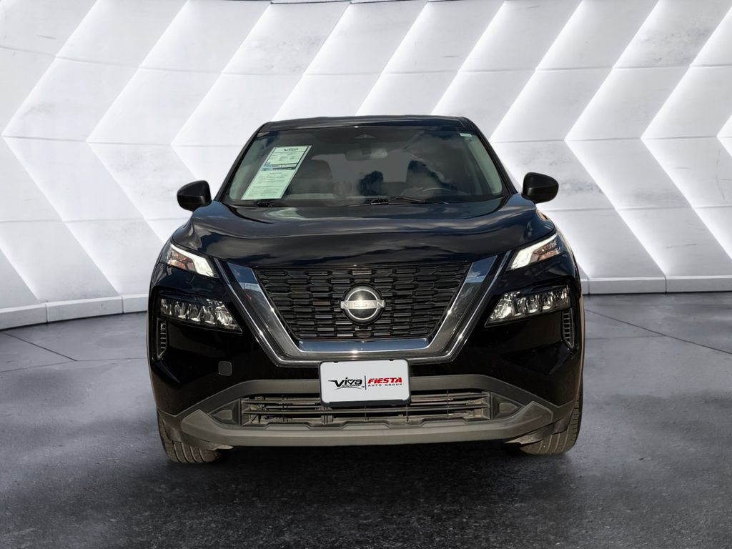 2022 Nissan Rogue S photo 2